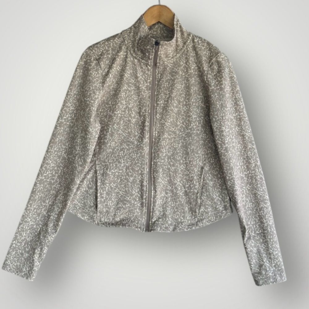 🎉5 for $45  🎉Danskin Light Jacket Sweatshirt Women Size M Sport Athletic